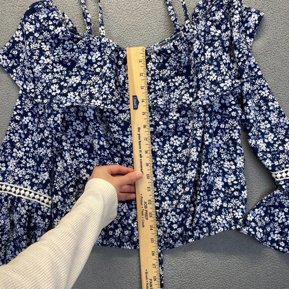 iz BYER Women's Blue Ruffled Blouse Top Size M,Floral Blue - Picture 5 of 9